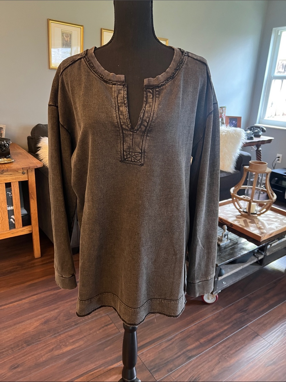 Anthropologie  Pilcro 100% cotton v-neck sweatshirt NWOT size L